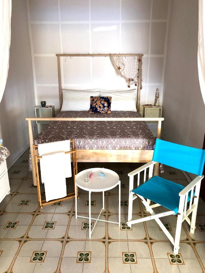Vacanzenaxos - Casa Frontemare Appartement Giardini-Naxos Buitenkant foto